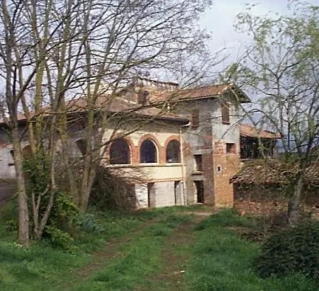 Independent And Modern In The Countryside *