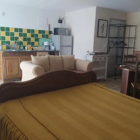 Independent And Modern In The Countryside Apartman Saint-Paul-dʼEspis
